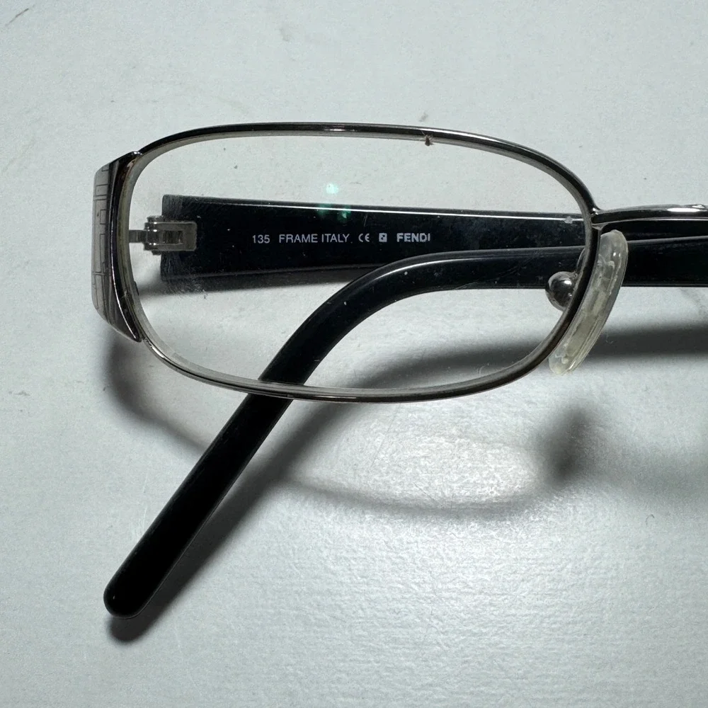 Fendi F653 Eyeglass Frames Silver Black Oval Rectangular Italy 50-16-135 028